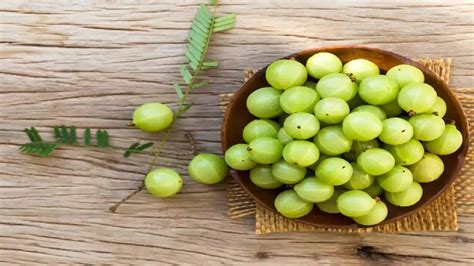 Amla Benefits For Diabetes Patients: मधुमेह झालेल्या रुग्णांसाठी ...
