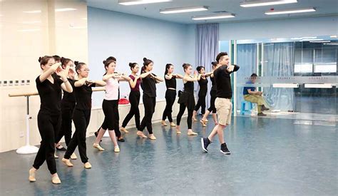 西安舞蹈培训_西安舞蹈艺考培训_专业的舞蹈艺术高考培训学校-中影人舞蹈培训