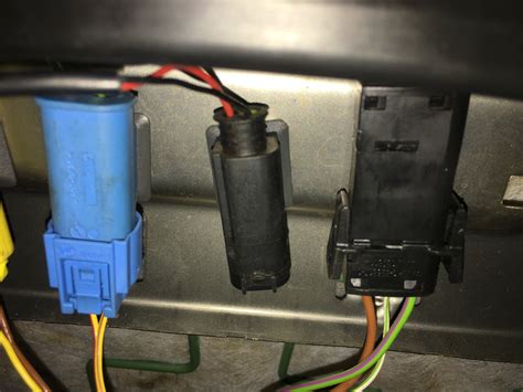 2010 Mini Cooper S CAS Module Pin 50 的图像结果