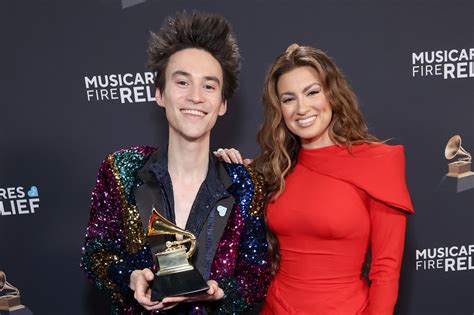 GRAMMY Live From The Red Carpet At The 2025 GRAMMYs: Watch Red Carpet ...