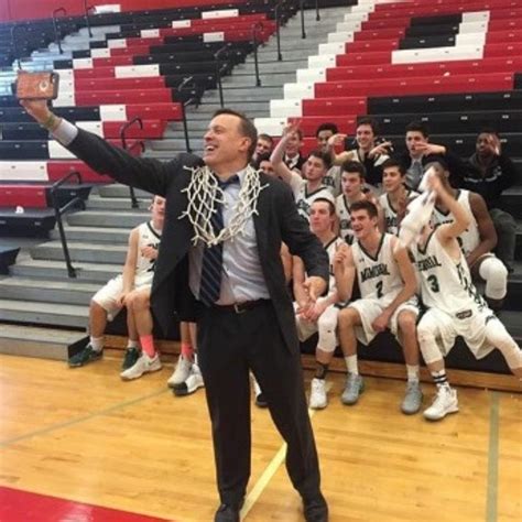 How to Run the Tempo 2-2-1 Press Defense - Teach Hoops