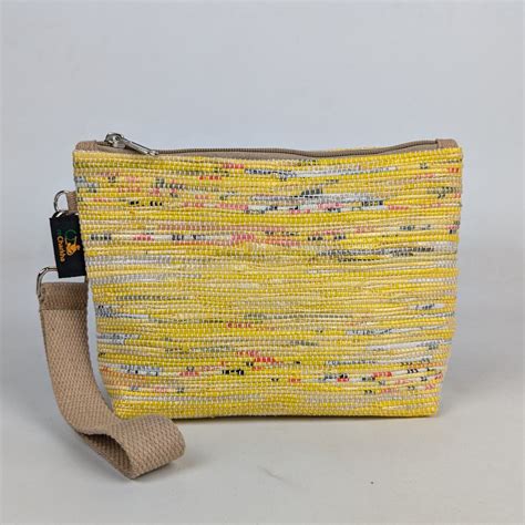 Upcycled Handcrafted Wrist It (WI0126-004) PS_W – reCharkha - The ...