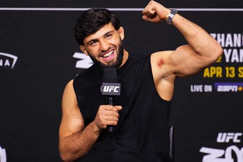 ‘It’s going to be official’… Arman Tsarukyan disputes claim that ...