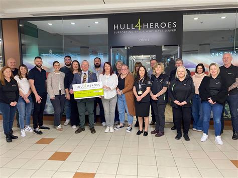 Supporting veteran’s charity with donation | Quickline