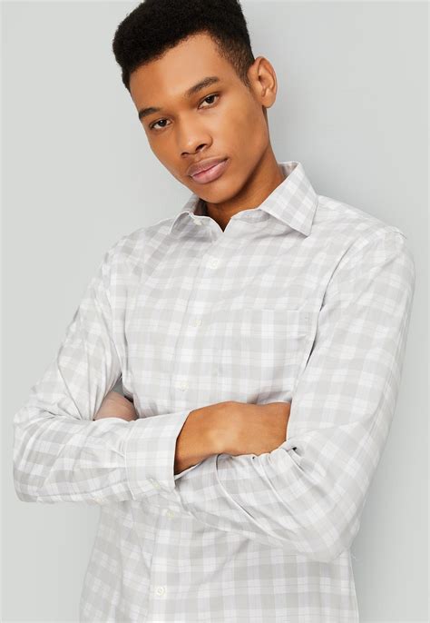 Buy Men Checked Slim Fit Formal Shirt Online at just Rs. 1049.0 ...
