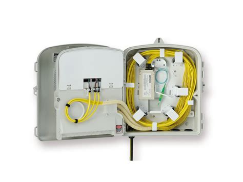 MDU1231406C8UF13A1 | OptiSheath® MDU Splitter Terminal 12 F, 40 port, 8 ...