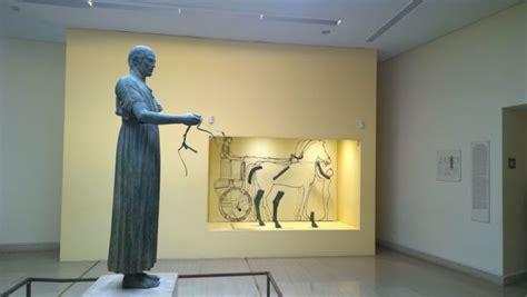 The Charioteer of Delphi: Ancient bronze sculpture shows Polyzalus of ...