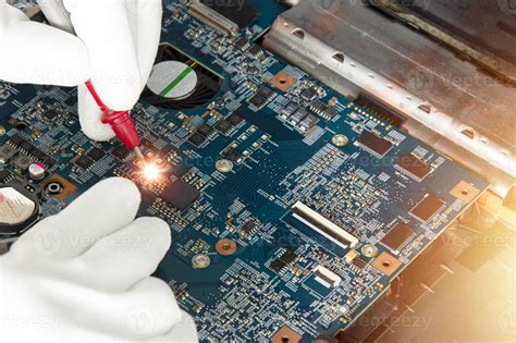 Computer Motherboard Repair 的图像结果