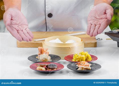 Chinese Chef Cooking 的图像结果