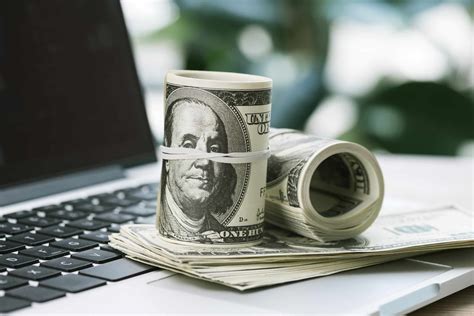 17 Smart Ways to Invest $10K in 2023 (How to Invest Right Now)