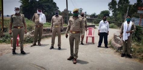 रतनपुरवा में नहीं पहुंचे सफाईकर्मी, सुरक्षा चौकस - Safai workers did ...