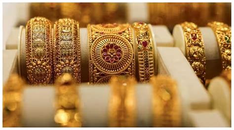 Gold Price Today: Gold Slips for the Third Straight Day Ahead of Sharad ...