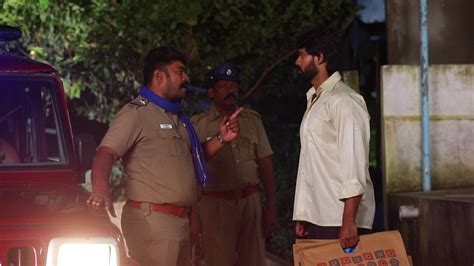 Stream Kumaran in a Fix Season 4 Episode 238 – Kumaran in a Fix on Hotstar