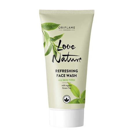Refreshing Face Wash with Organic Green Tea | Love Nature by Oriflame