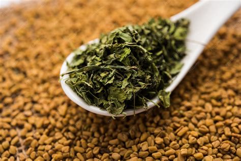 Dry Methi Leaves