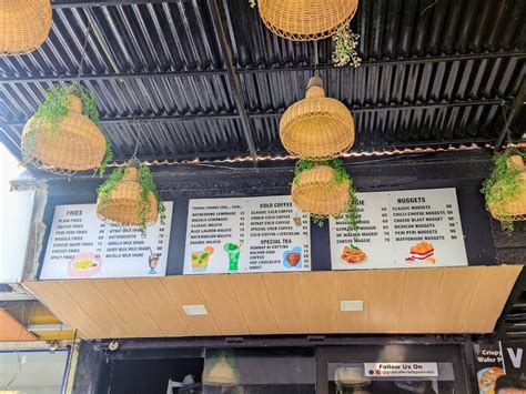 Menu at GRADUATE VADAPAV, Vadodara