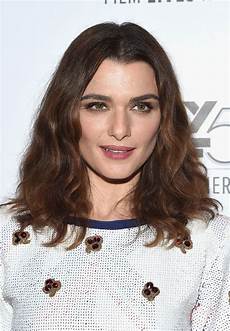 Mid Length Womens Hairstyles by 25 Medium Length Hairstyles We Can T Stop Staring At The Mid Length Womens Hairstyles