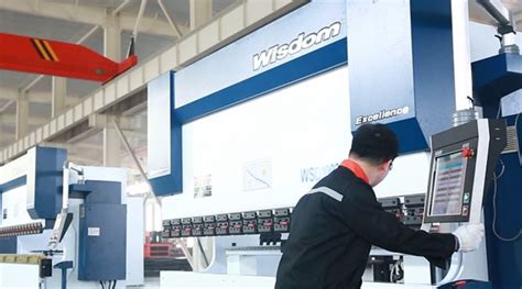 促产业转型升级！沧州青县打造“中国电子机箱制造基地”_生产