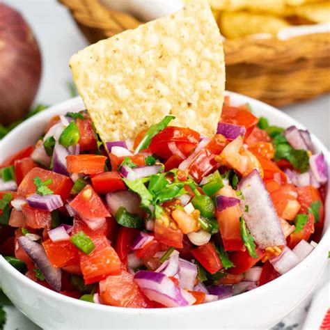 Easy Pico de Gallo - Far From Normal