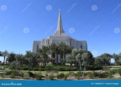 The Mormon Gilbert Arizona Temple in Gilbert Arizona Editorial Image ...