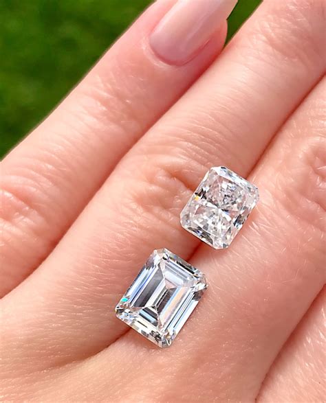 emerald cut engagement ring