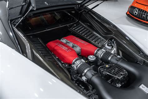 Ferrari 458 Engine 的图像结果