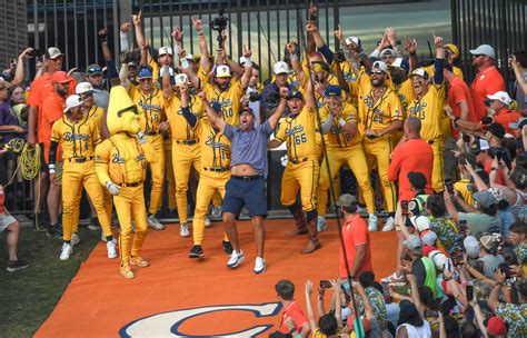 Savannah Bananas roster in Nashville: KJ Jackson to pitcher on stilts