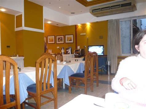 HOTEL PROVINCIAL (Mendoza) - Hostel Reviews, Photos, Rate Comparison ...