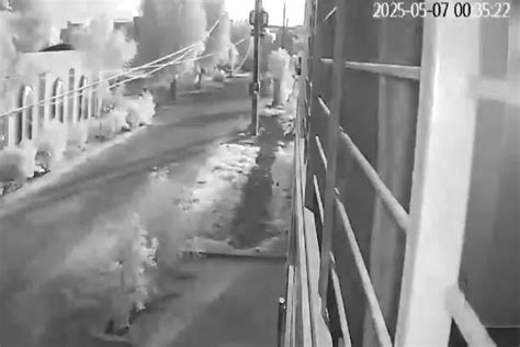 Operation Sindoor Attack Video: भारतीय सेना की एयर स्ट्राइक से दहला ...