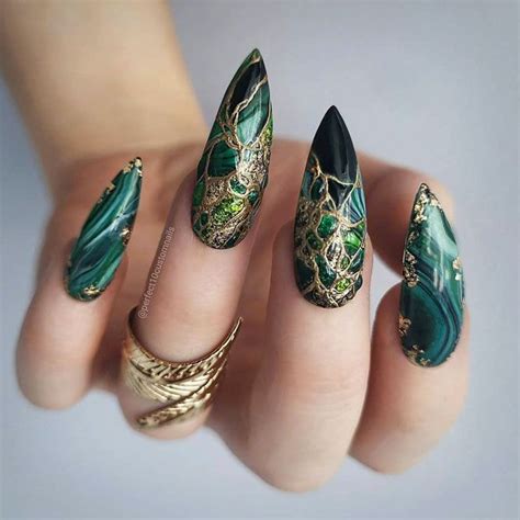 emerald nails with gold