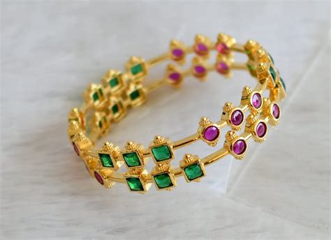 Gold tone kemp-green stone bangles(2.6) dj-50433 – dreamjwell