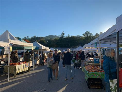 Our staff's favorite local food markets in the US - Lonely Planet