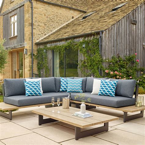 Bramblecrest Vienna - 6 Seat Wood & Aluminium Corner Garden Sofa Set ...