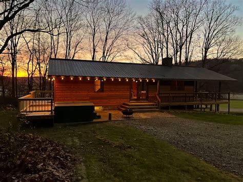 Cozy Cabin Nestled in Nature - Cabins for Rent in Killbuck, Ohio ...