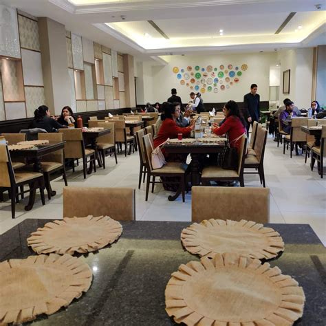 Check Out This Restaurant For Traditional Gujarati Food! | LBB