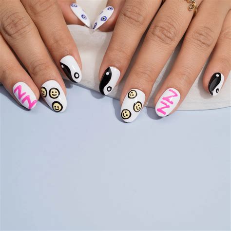 Designer Evil Eye Artificial Fake Nails Set – Nailknack