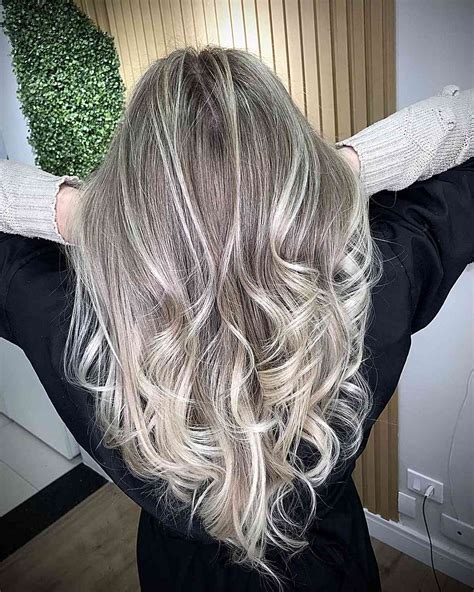 Platinum Blonde Highlights On Blonde Hair