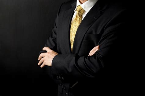 Expensive Suits 的图像结果