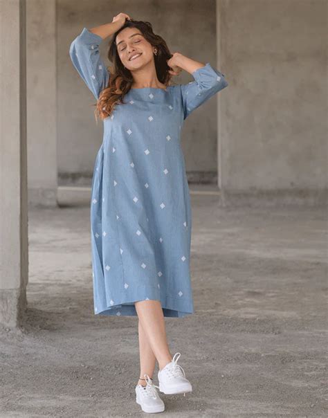 How to Wear Handwoven Cotton Dresses for Every Occasion - Babli