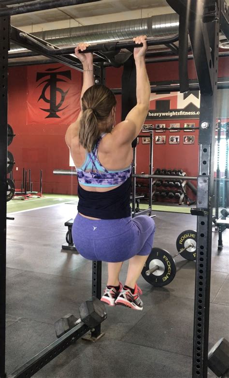 Tip: To Get Stronger On Chin Ups & Pull Ups Focus On The Negatives