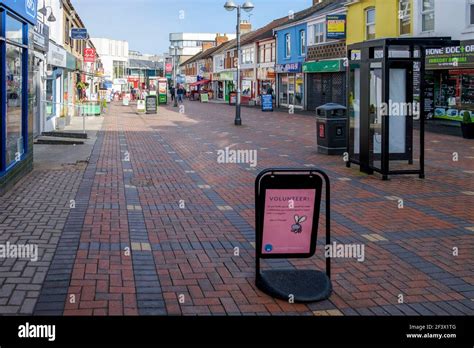 Visiting Local Shop 的图像结果