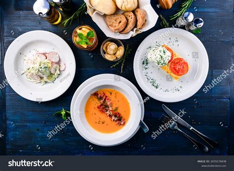 Three Course Table Setting 的图像结果