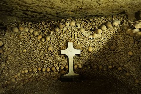 Visiting the Paris Catacombs - Europe Post 6 | I Run For Wine