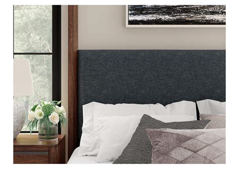 Dilenno King Canopy Bed