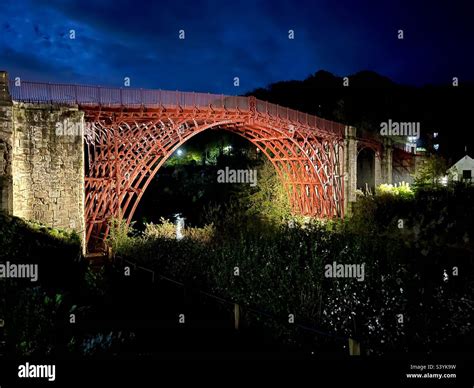 The historic Iron Bridge over the River Severn at Ironbridge, Shropshire. The first cast iron ...