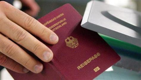 通过香港澳门保持双护照 - #91，来自 BigBrother - 签证与身份（美国以外） - 美卡论坛