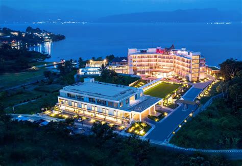 Marianna Resort & Convention TukTuk Samosir,Tuktuk Siadong - Updated ...