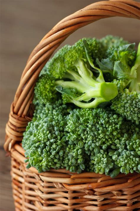 Broccoli Nutrition Facts - Healthier Steps