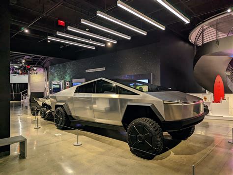 Does The Tesla Cybertruck Have Serious Problems? - CleanTechnica - problems with cybertruck