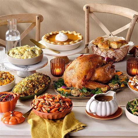 Thanksgiving Dinner for 10 Is Only $47 at Aldi—Here's How